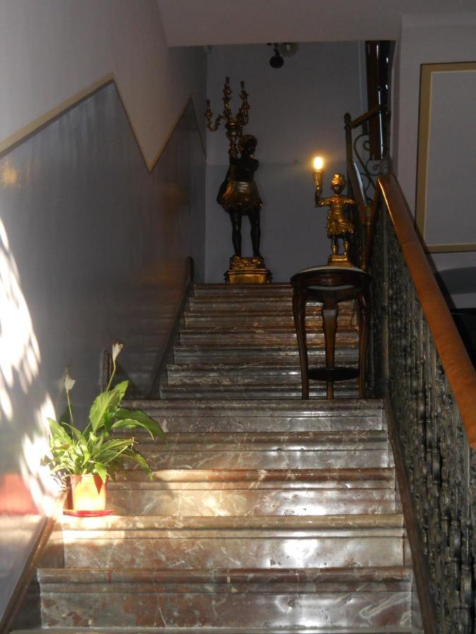 Bed and Breakfast Antico Palazzo Giardini-Naxos Exterior foto