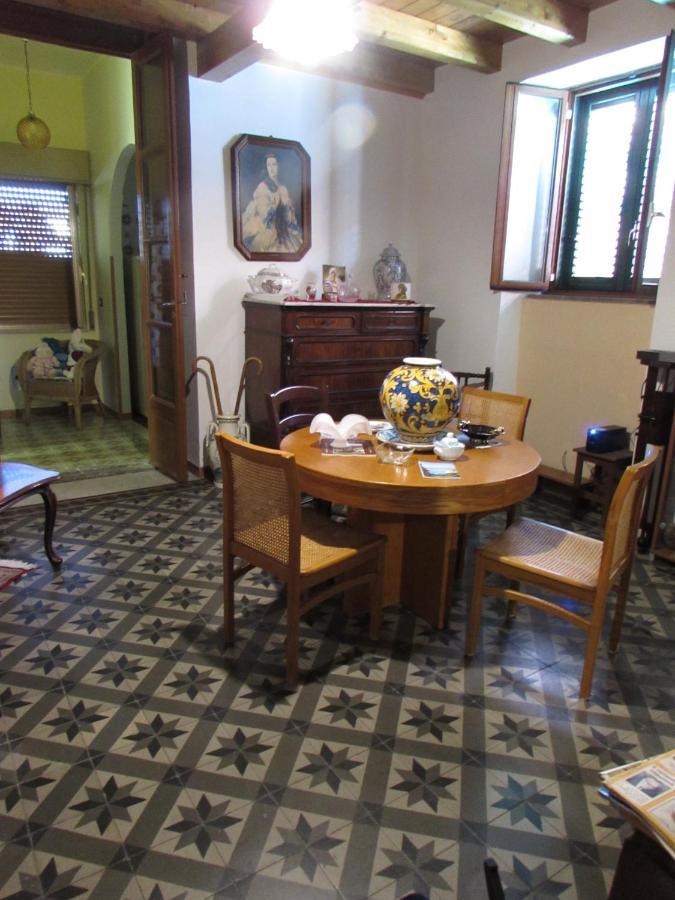 Bed and Breakfast Antico Palazzo Giardini-Naxos Exterior foto