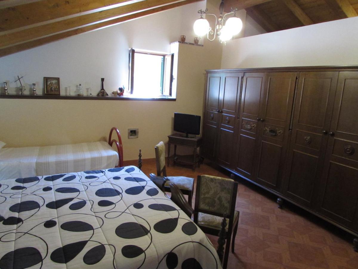 Bed and Breakfast Antico Palazzo Giardini-Naxos Exterior foto
